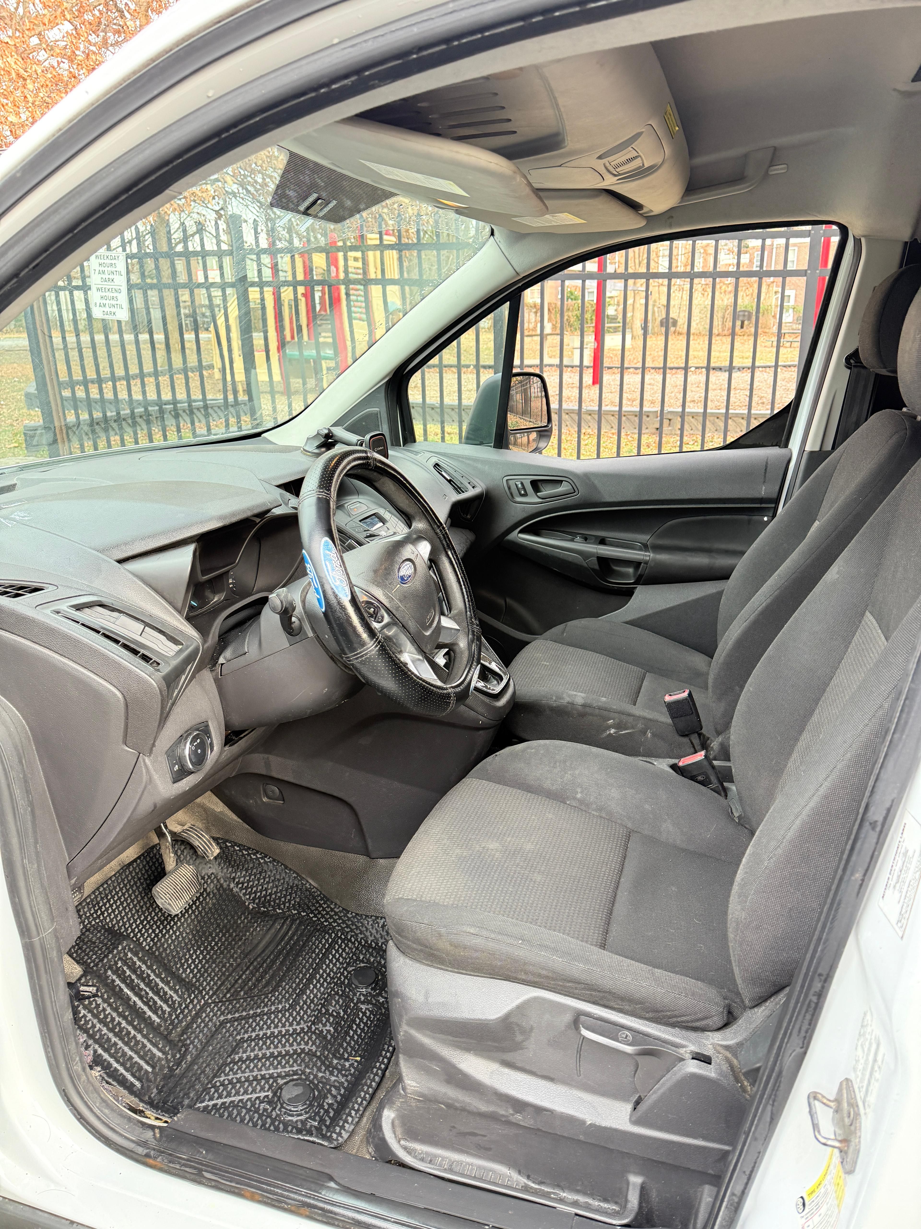Used 2015 Ford Transit Connect XL FWD image 10