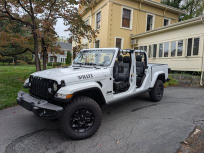 Used 2023 Jeep Gladiator Sport