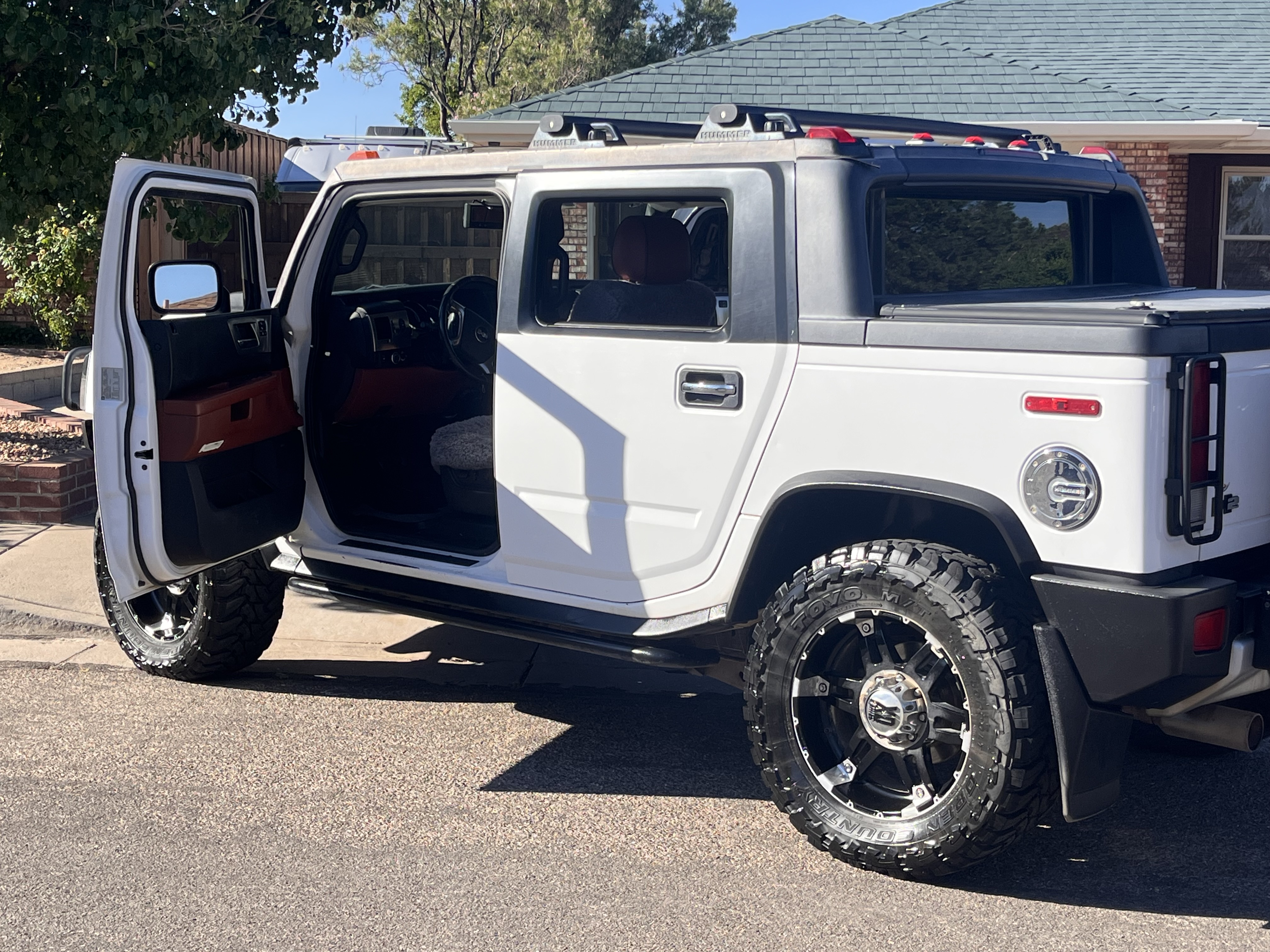 Used 2008 HUMMER H2 SUT AWD/4WD image 1