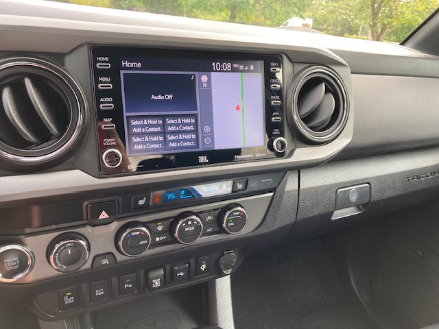 Used 2021 Toyota Tacoma TRD Off-Road w/ TRD Premium Off Road Package AWD/4WD image 10