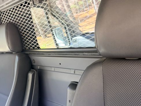 Used 2018 Mercedes-Benz Sprinter 2500 image 12