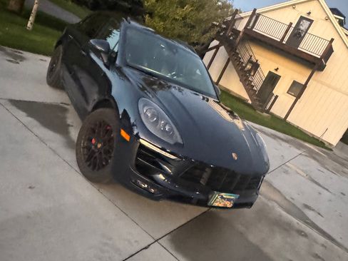 Used 2018 Porsche Macan GTS image 13