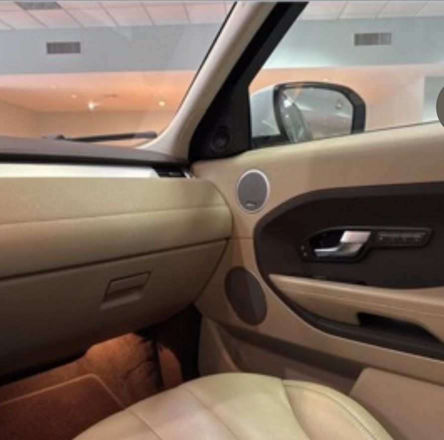 Used 2013 Land Rover Range Rover Evoque Pure Premium AWD/4WD image 9
