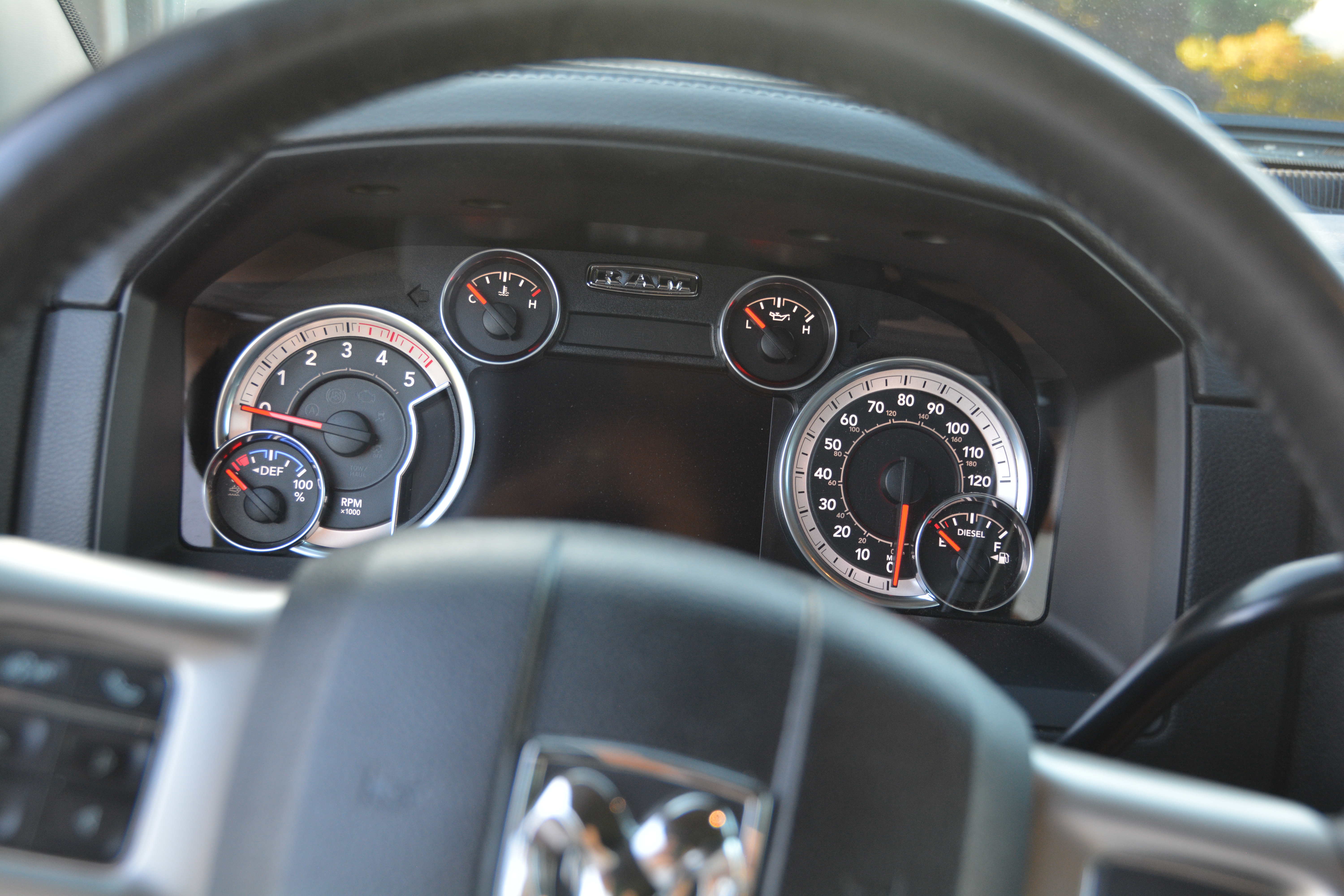 Used 2014 RAM 3500 Laramie AWD/4WD image 15