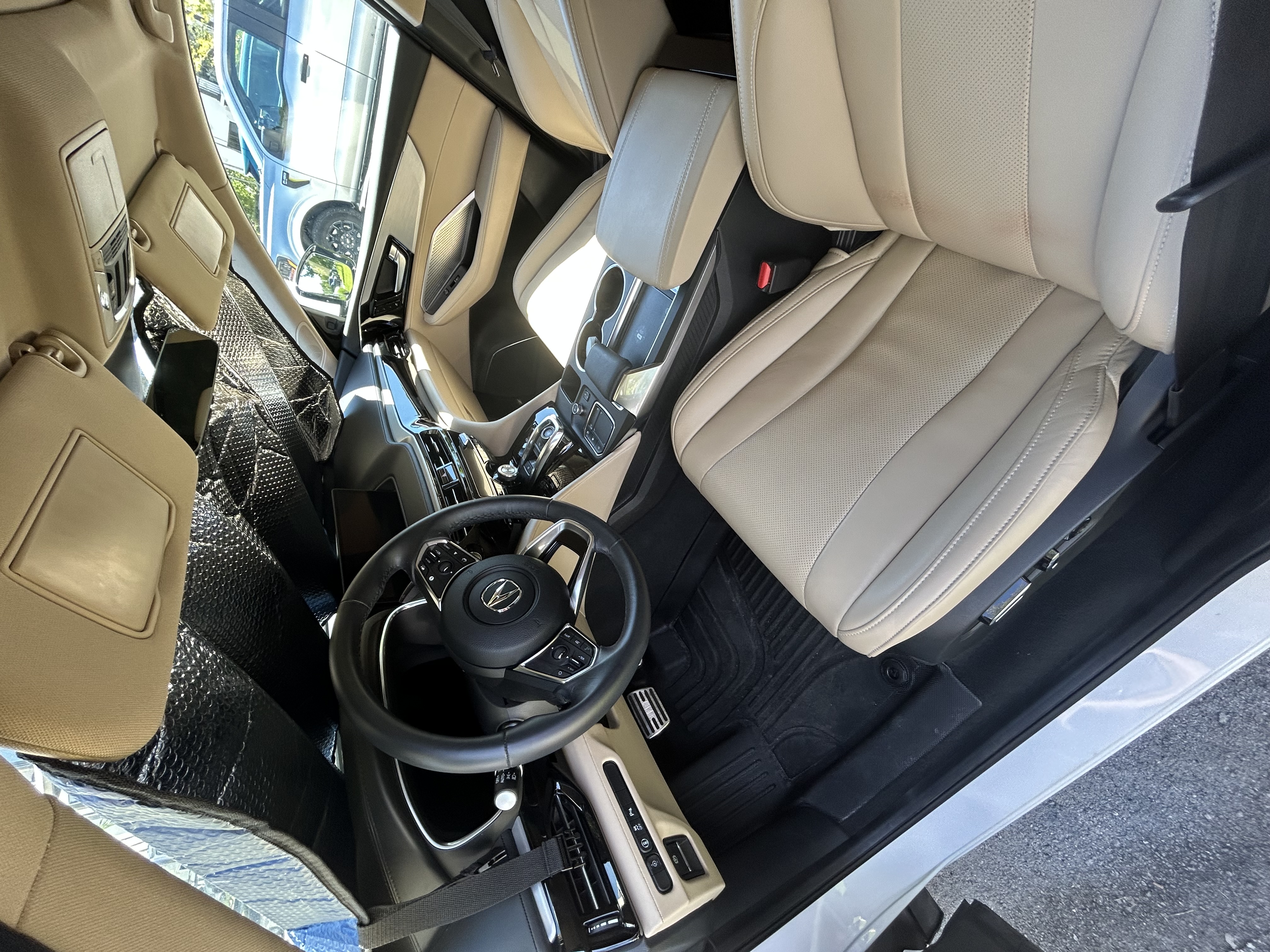 Used 2024 Acura MDX w/ Technology Package FWD image 9