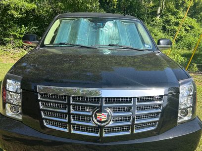 Used 2013 Cadillac Escalade ESV Luxury