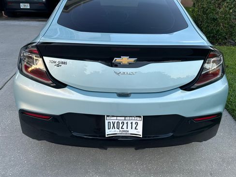 Used 2018 Chevrolet Volt LT image 6