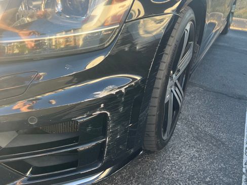 Used 2015 Volkswagen Golf R 4-Door image 13