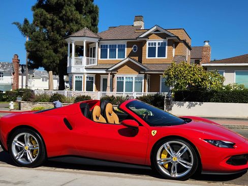 Used 2024 Ferrari 296 GTS image 32