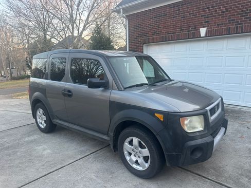 Used 2005 Honda Element EX image 4