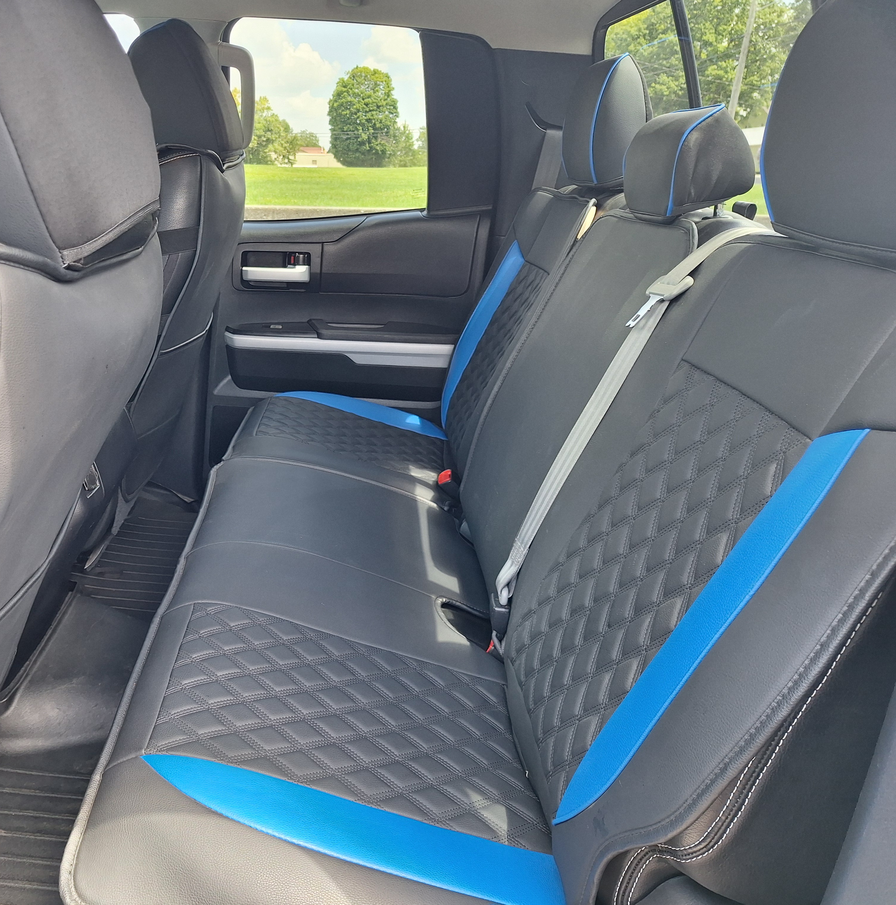 Used 2017 Toyota Tundra SR5 w/ SR5 Upgrade Package AWD/4WD image 27