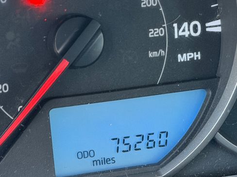 Used 2016 Toyota RAV4 LE image 13