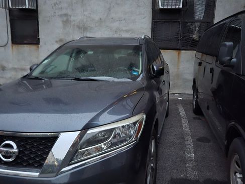 Used 2014 Nissan Pathfinder Platinum w/ Platinum Premium Package image 8