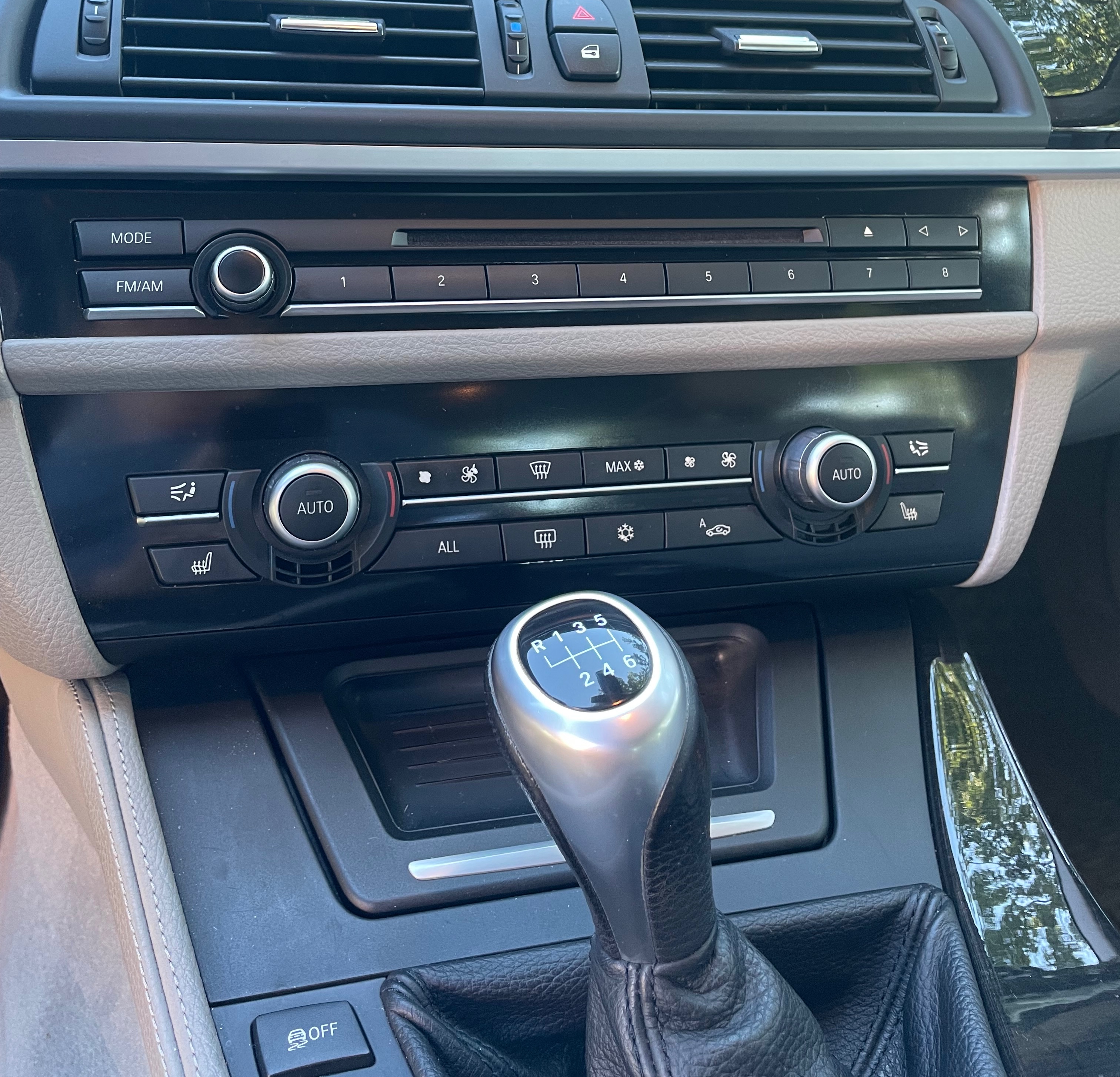 Used 2011 BMW 535i Sedan RWD image 1