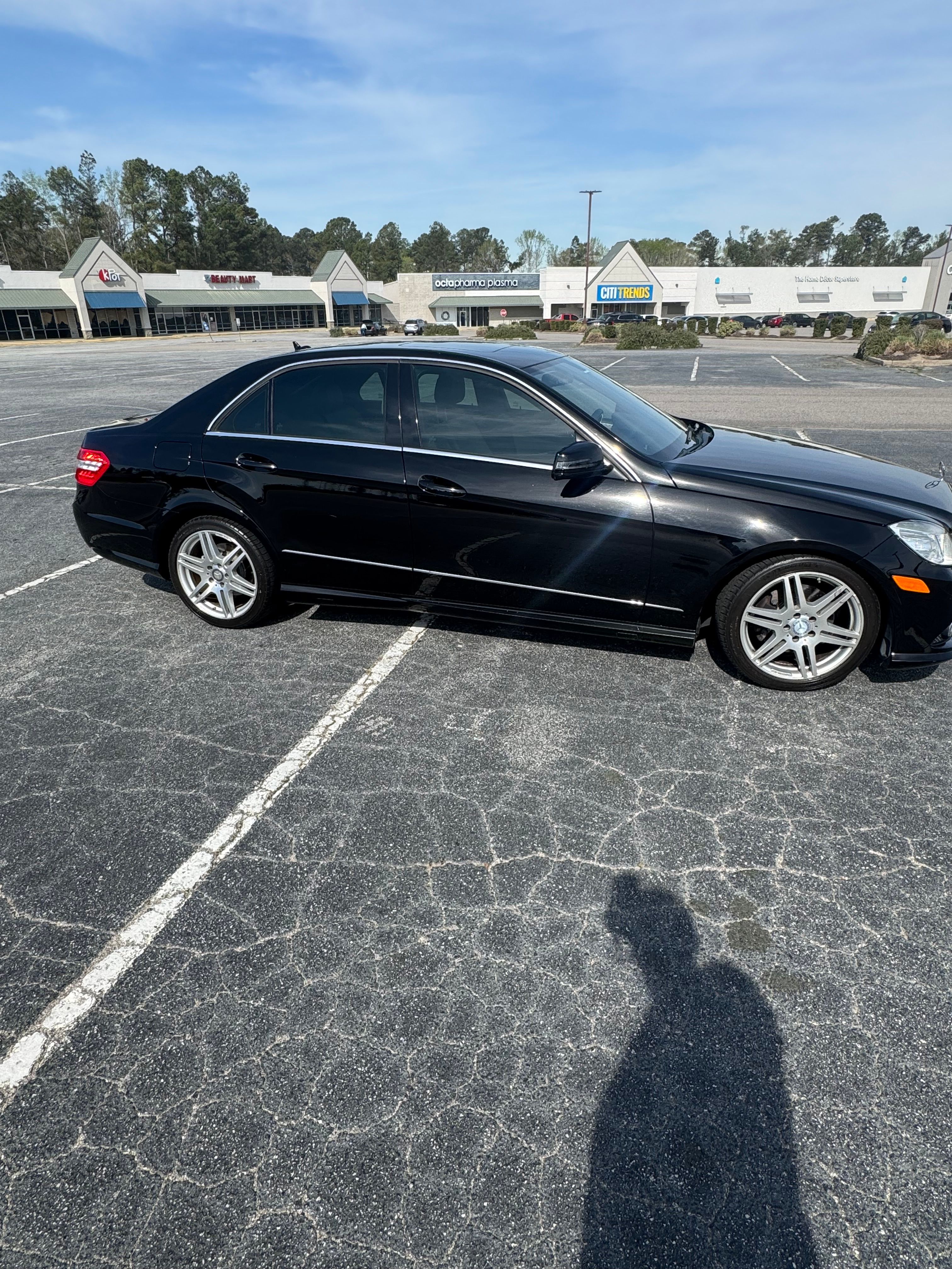 Used 2010 Mercedes-Benz E 350 Sedan image 2
