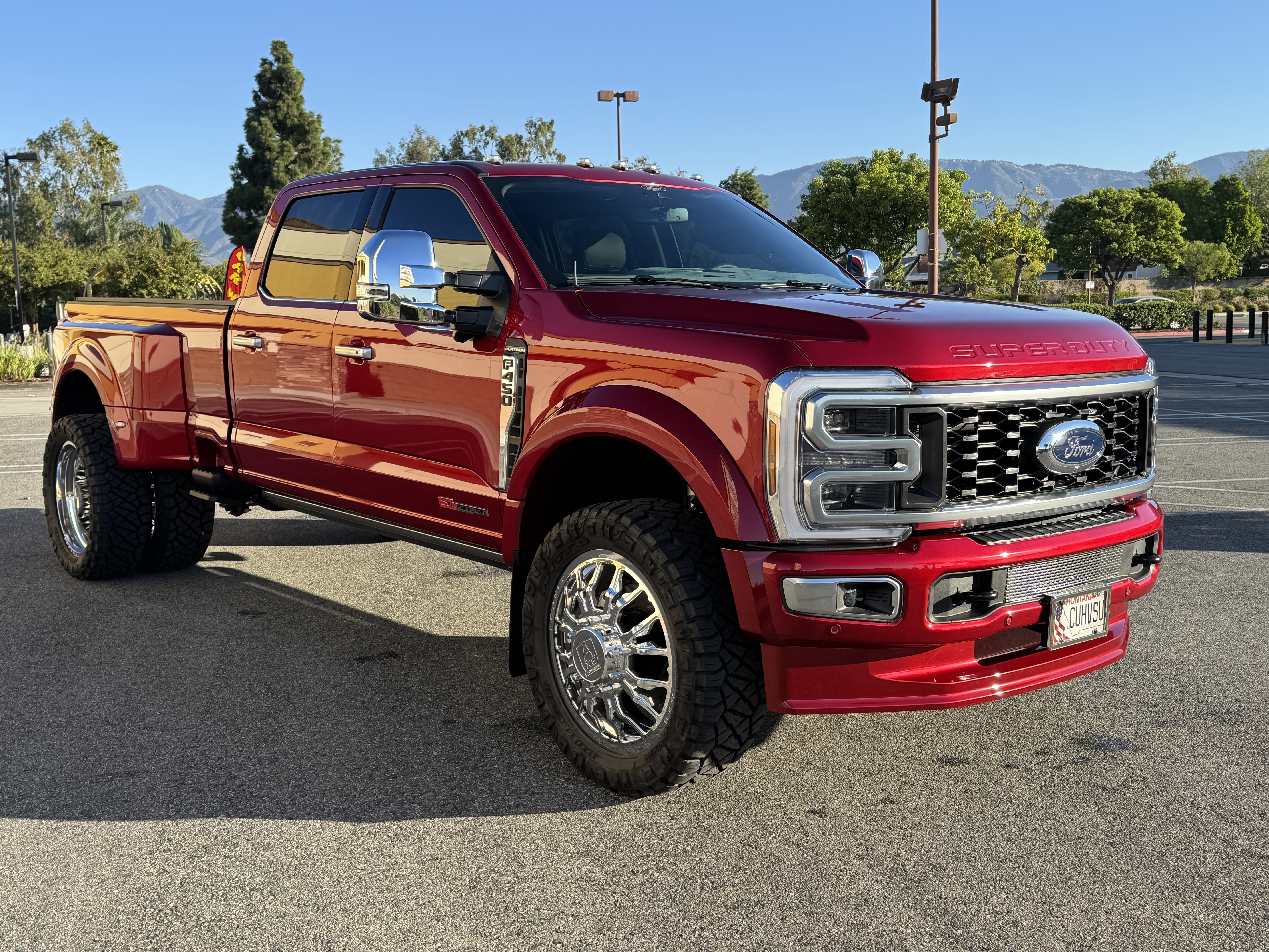 Used 2026 Ford F450 Platinum w/ Platinum Plus Package AWD/4WD image 1