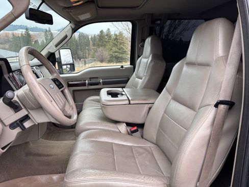 Used 2008 Ford F350 Lariat image 17