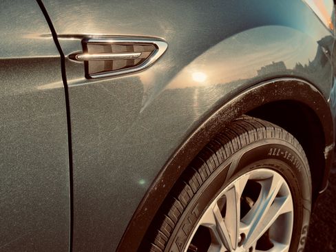 Used 2019 Ford Escape SE image 12