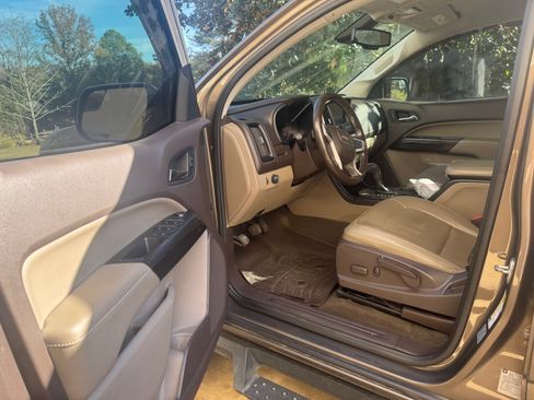 Used 2016 GMC Canyon SLT w/ Driver Alert Package image 6