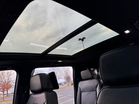 Used 2023 GMC Yukon XL Denali w/ Denali Reserve Package image 17