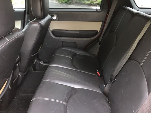 Used 2009 Mercury Mariner Premier image 9