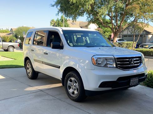 Used 2014 Honda Pilot LX image 1