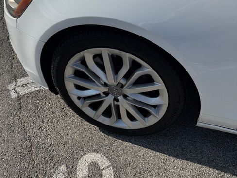 Used 2012 Audi A6 3.0T Premium Plus w/ Premium Plus Pkg image 20