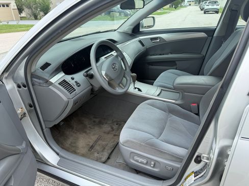 Used 2005 Toyota Avalon XL FWD image 9