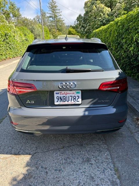 Used 2018 Audi A3 e-tron Premium Plus w/ Technology Package FWD image 17