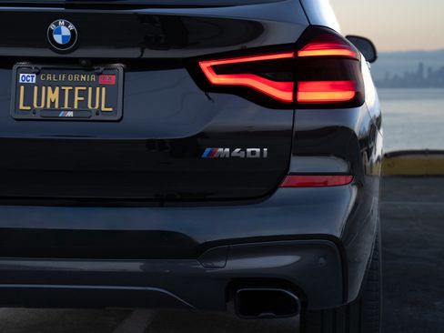 Used 2021 BMW X3 M40i w/ Executive Package image 8