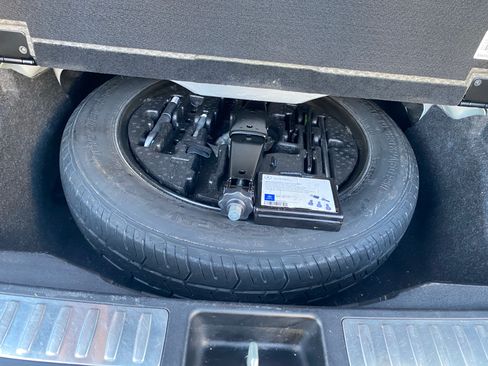 Used 2019 Mercedes-Benz GLS 450 4MATIC image 25