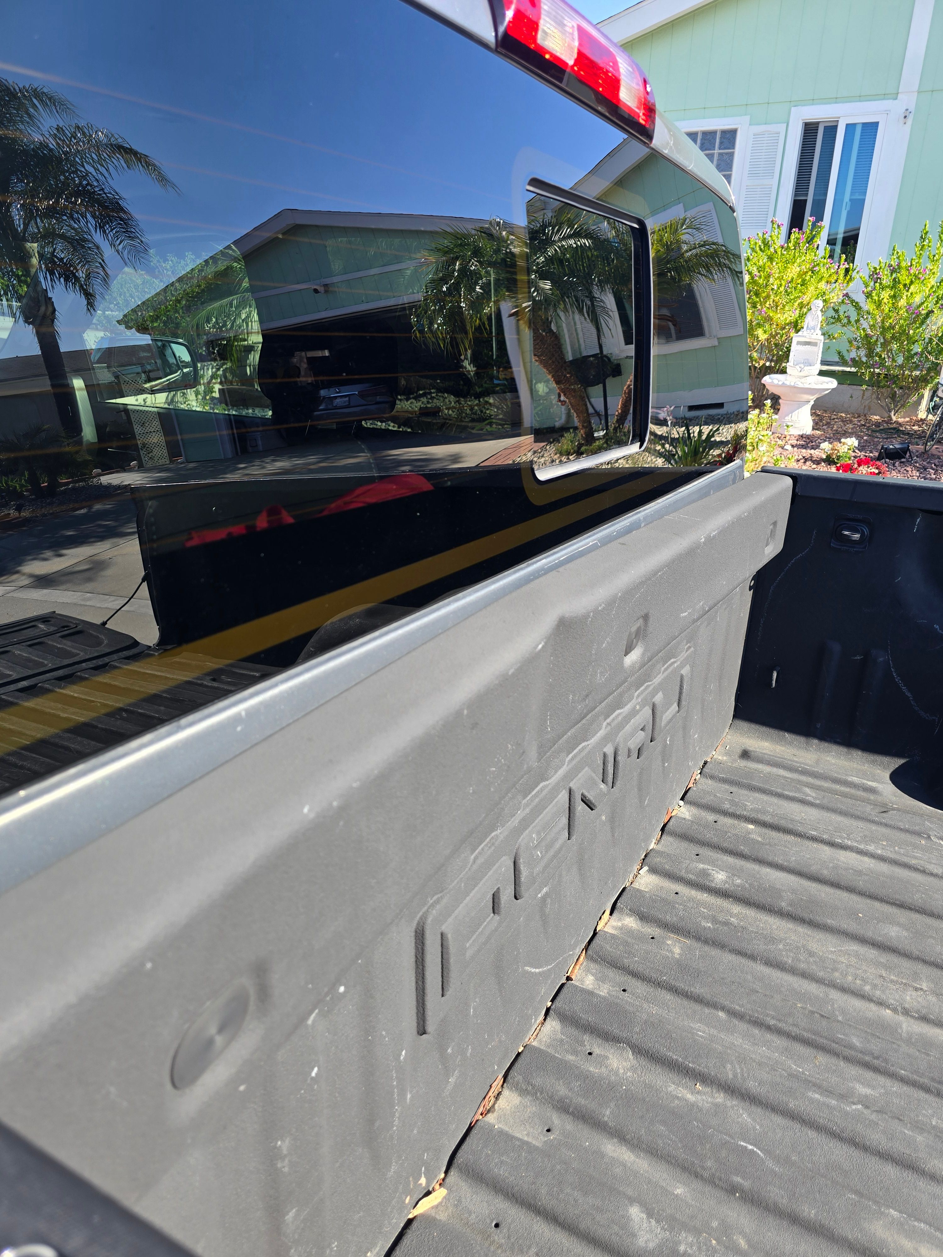 Used 2018 GMC Sierra 1500 Denali RWD image 10