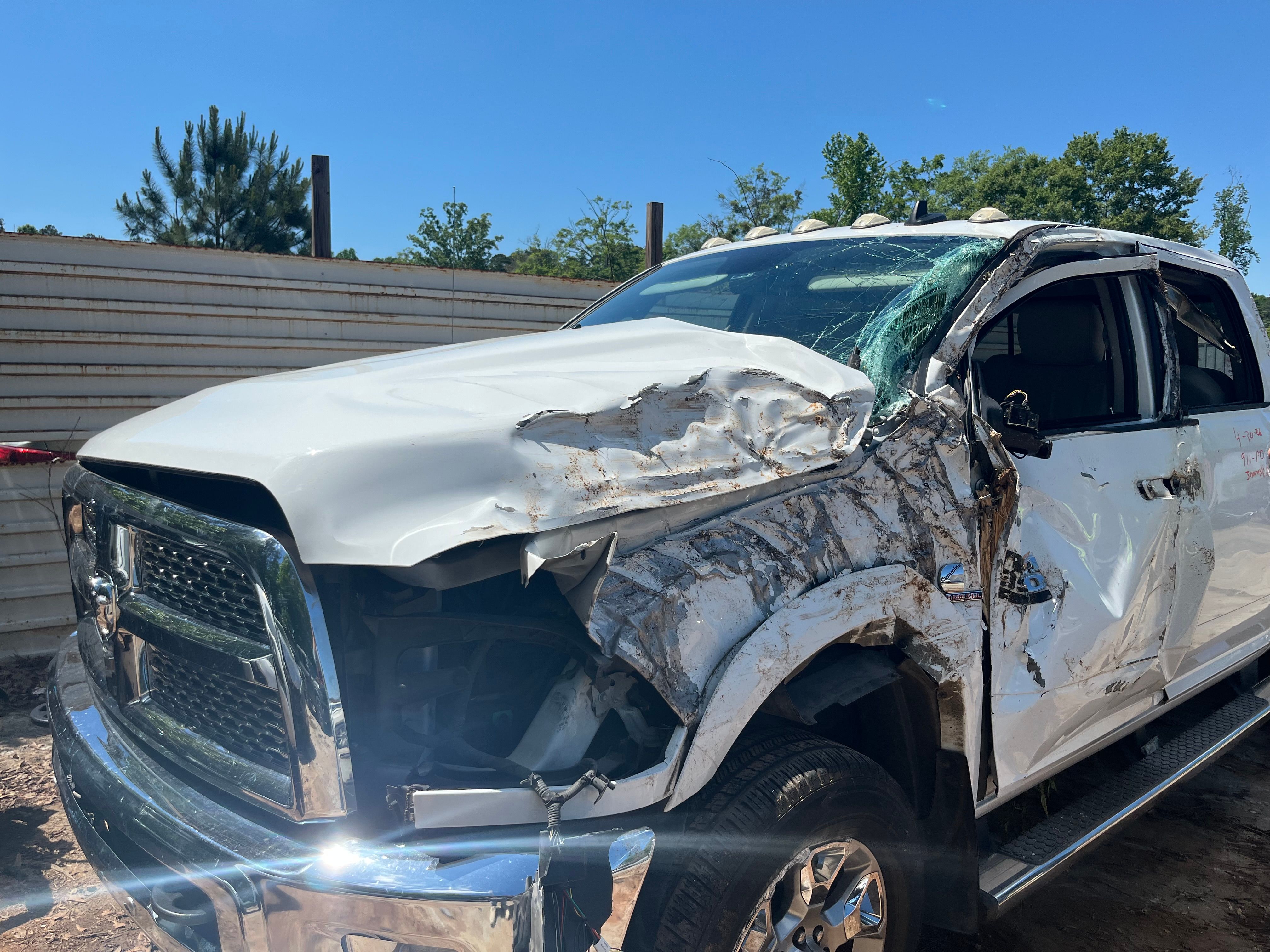 Used 2018 RAM 3500 Laramie AWD/4WD image 1