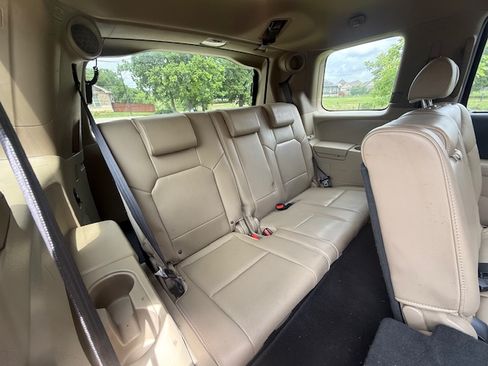 Used 2011 Honda Pilot Touring image 10