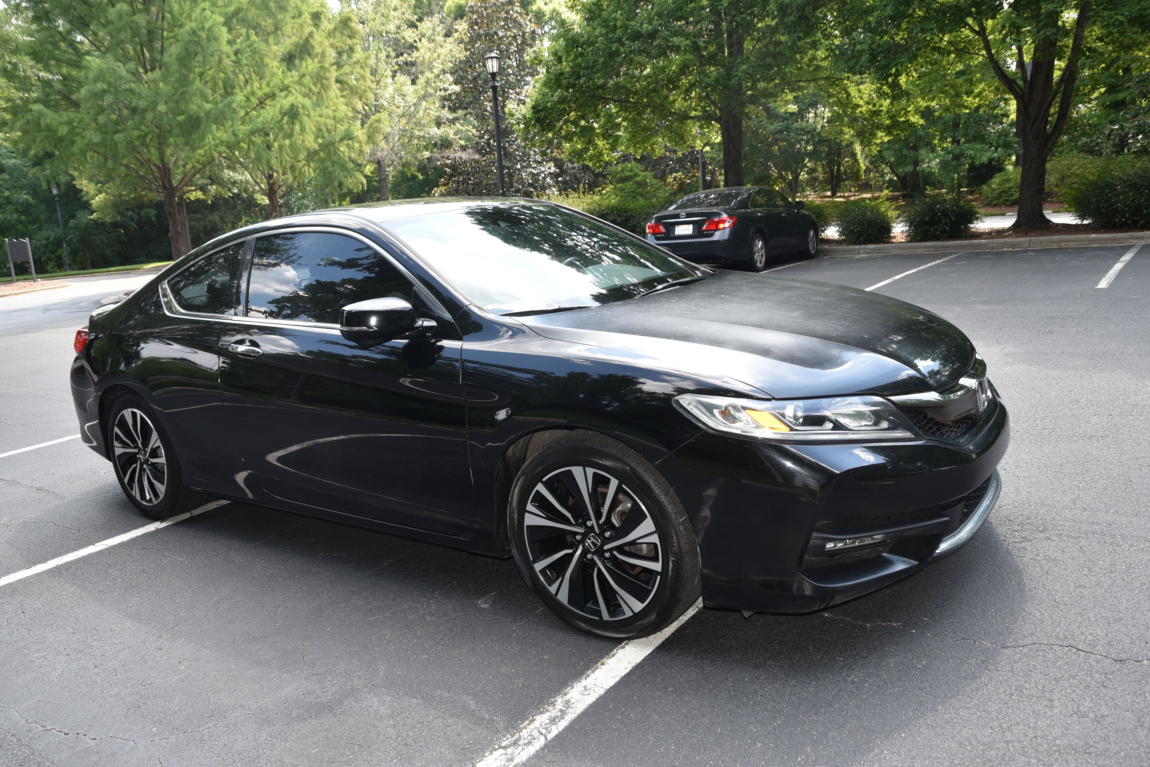 Used 2017 Honda Accord EX-L image 11