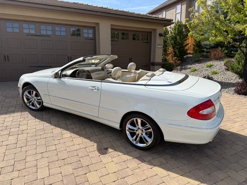 Used 2007 Mercedes-Benz CLK 350 Cabriolet image 8