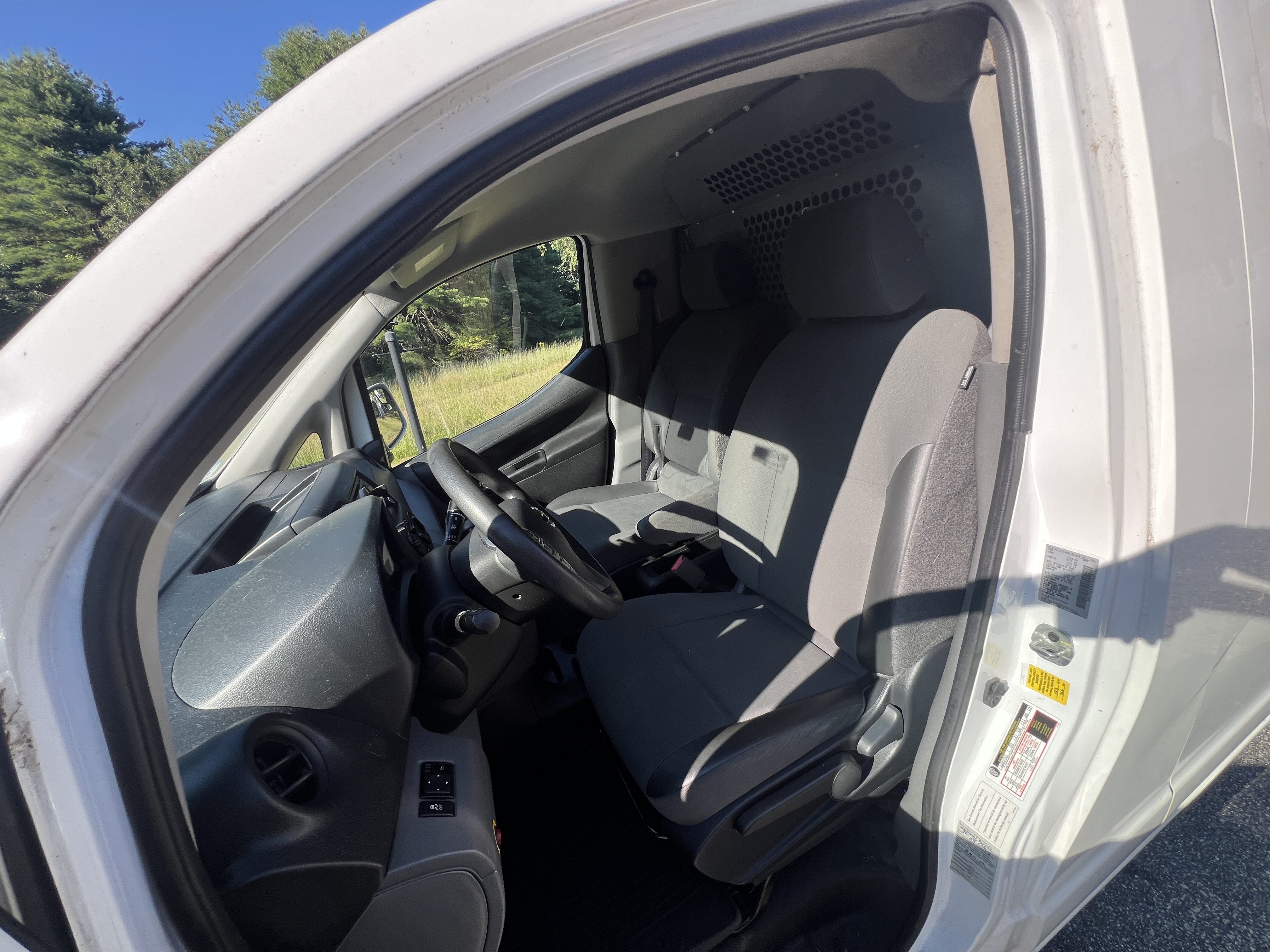 Used 2019 Nissan NV200 SV w/ Navigation Package FWD image 14