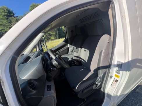 Used 2019 Nissan NV200 SV w/ Navigation Package FWD image 14