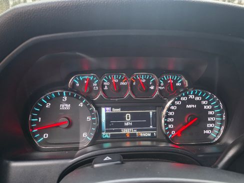 Used 2015 Chevrolet Silverado 2500 LT w/ LT Convenience Package image 14