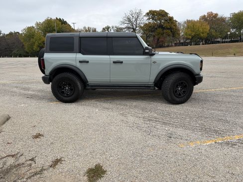 Used 2023 Ford Bronco Wildtrak image 1