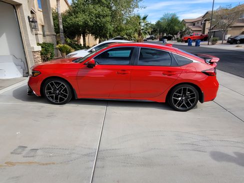 Used 2022 Honda Civic Sport Touring image 6