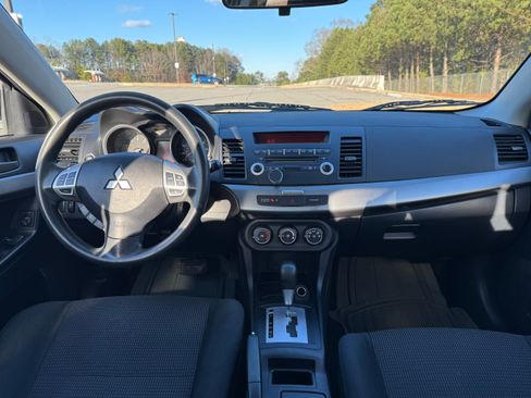 Used 2011 Mitsubishi Lancer ES image 22