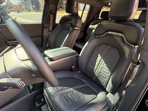 Used 2023 Rivian R1S Adventure AWD/4WD image 10