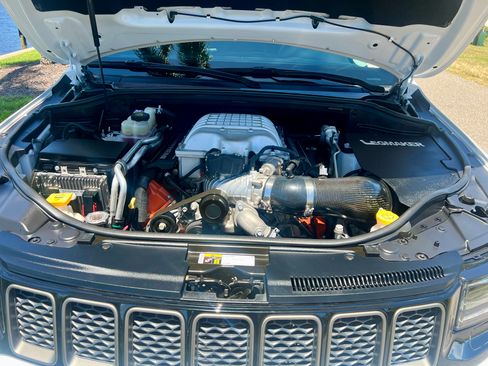 Used 2018 Jeep Grand Cherokee Trackhawk image 25