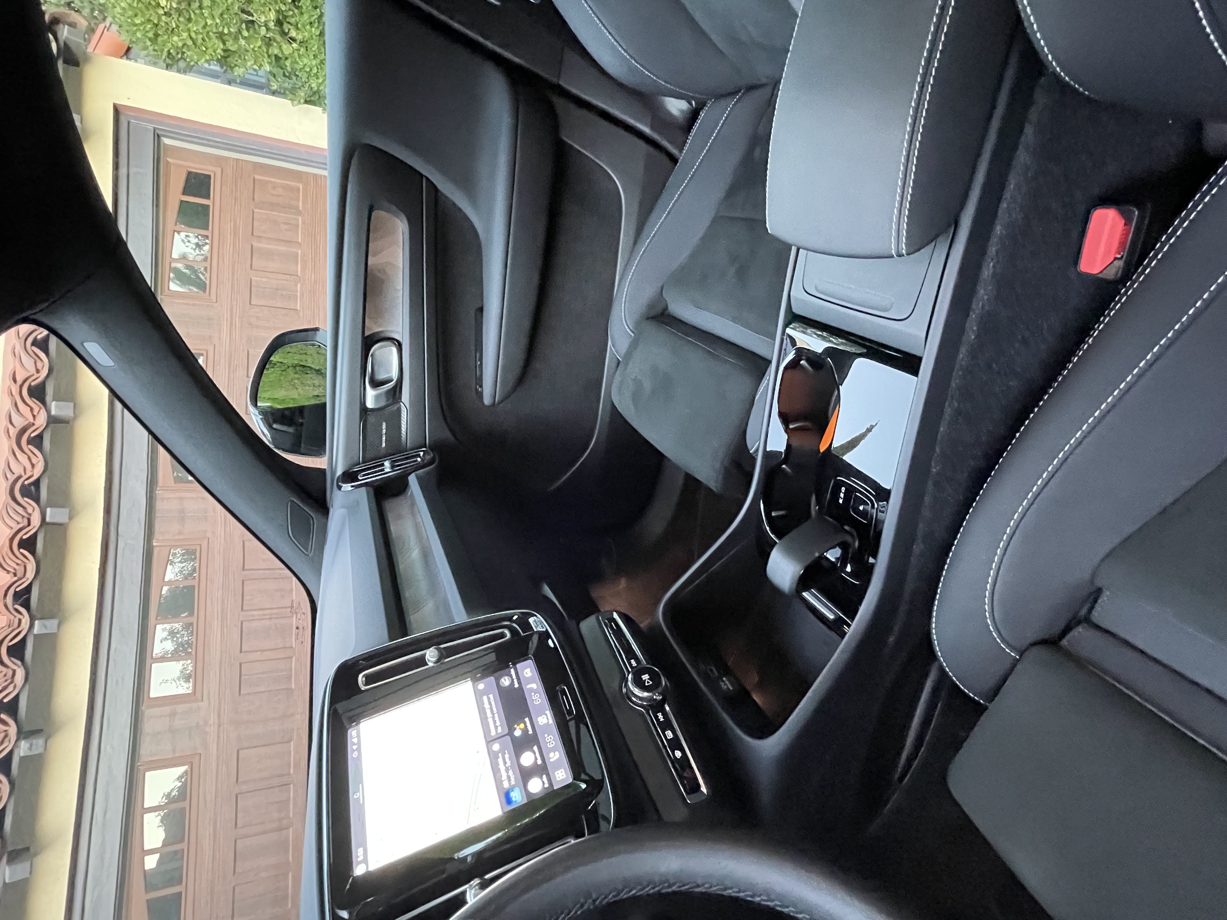 Used 2023 Volvo C40 P8 Recharge Ultimate AWD/4WD image 22