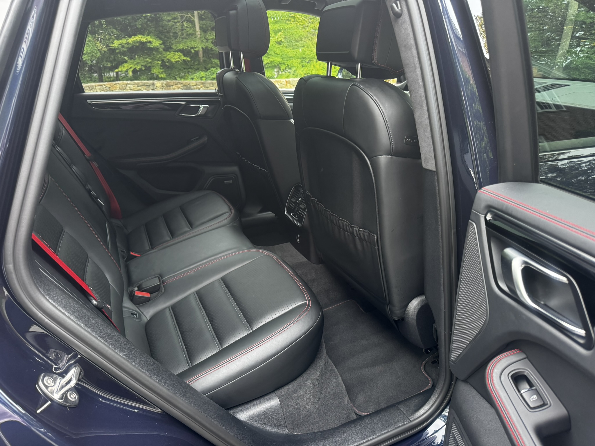 Used 2021 Porsche Macan GTS AWD/4WD image 19