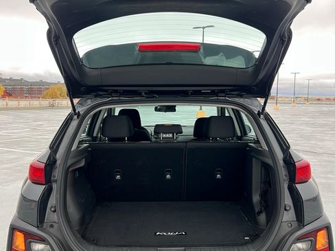 Used 2021 Hyundai Kona SE FWD image 11