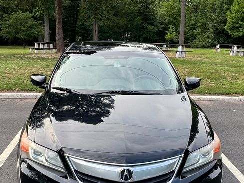 Used 2015 Acura ILX FWD image 2
