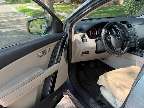 Used 2011 MAZDA CX-9 Touring FWD image 10