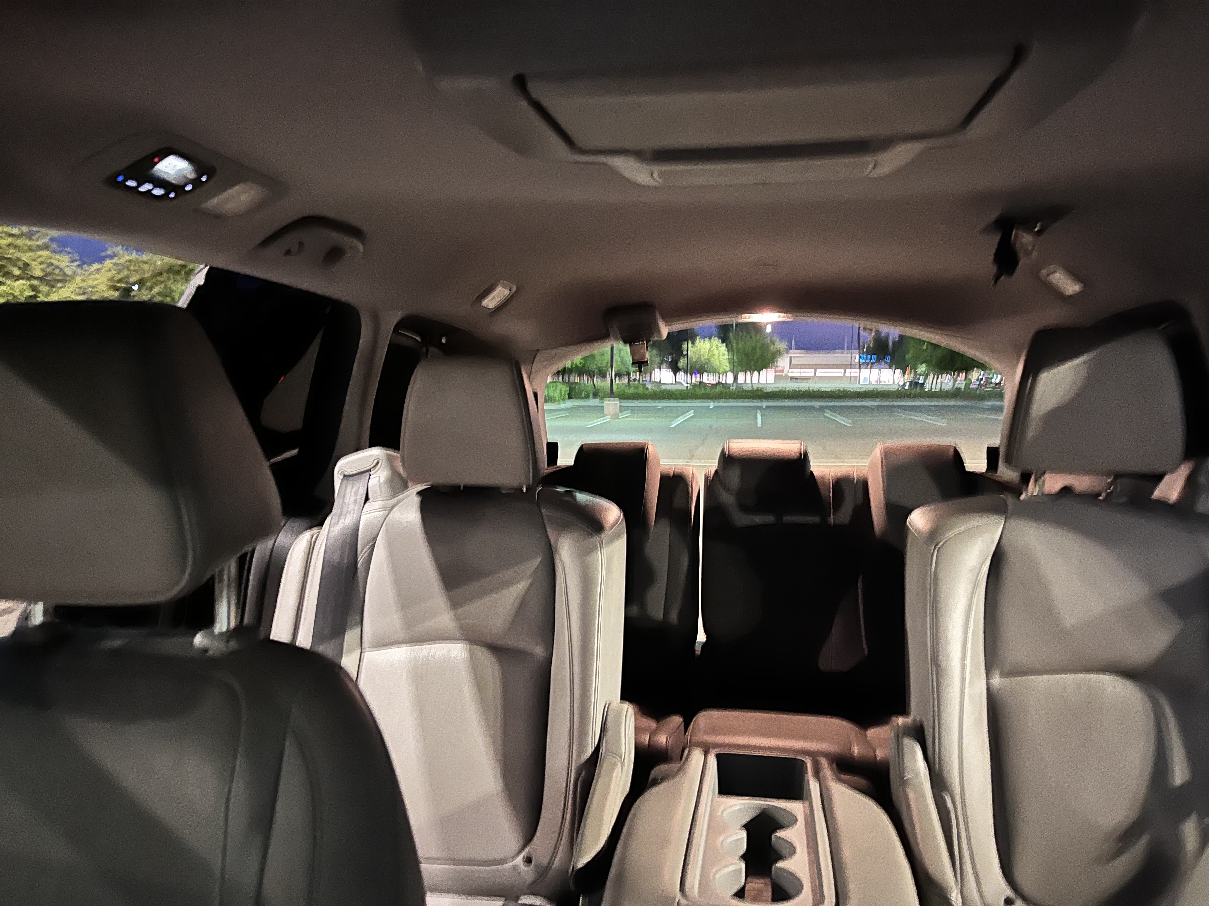 Used 2018 Honda Odyssey Elite image 5